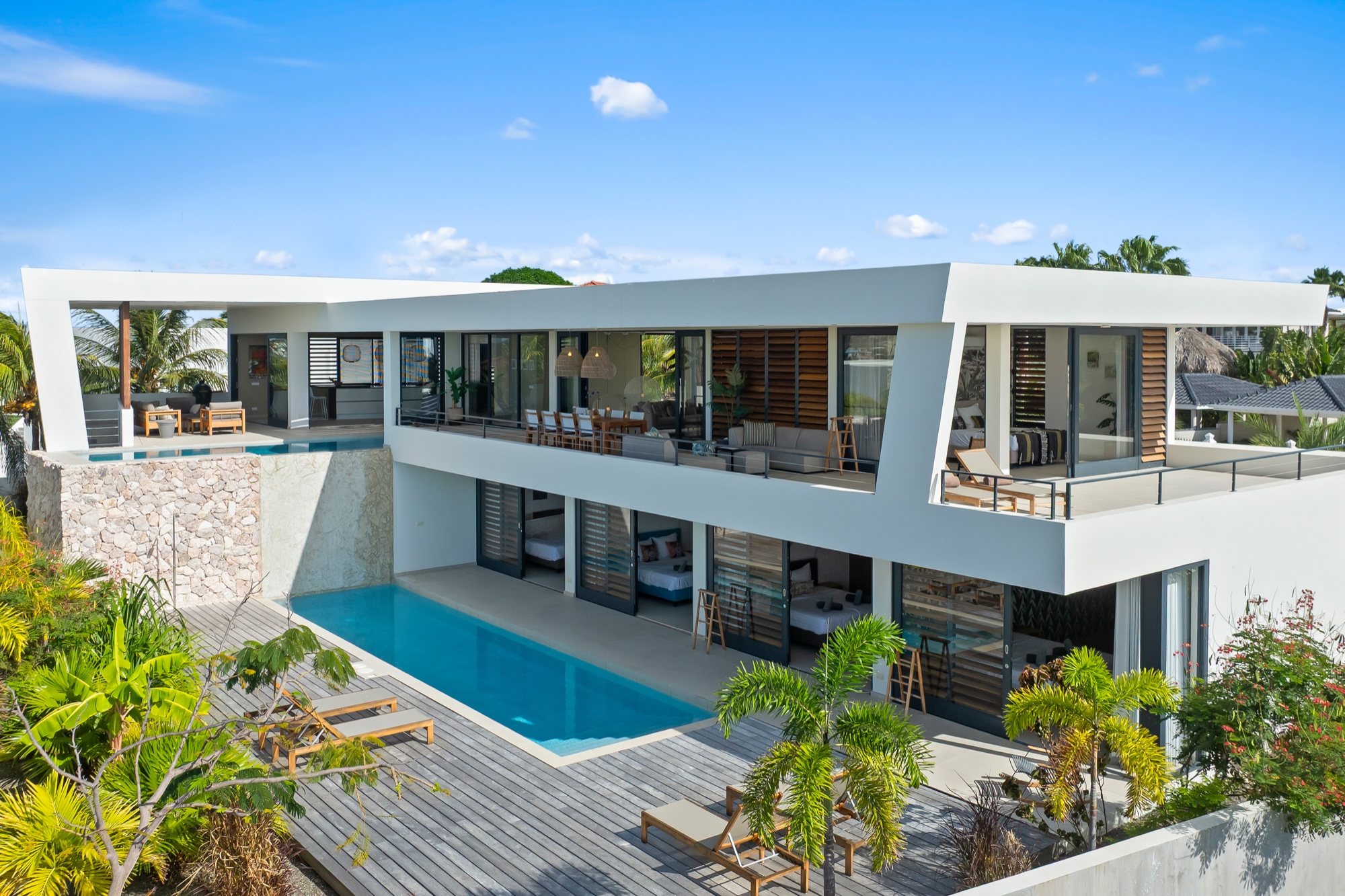 Villa Riva, terras en privézwembad met zeezicht